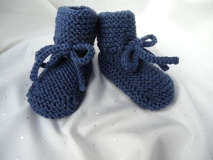 Babyschuhe, handgestrickt aus Wolle (Merino), Blau