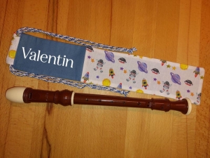 Flötentasche mit Namen, Flötenbeutel - Weltall weiß blau (mit optionalen Zubehörfach / Fütterung / Halskordel) - Handarbeit kaufen