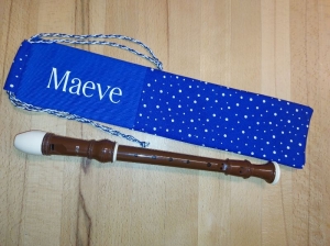 Flötentasche mit Namen, Flötenbeutel - Blau dots (mit optionalen Zubehörfach / Fütterung / Halskordel)