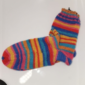Handgestrickte Socken Größe 32/33 vom Schlei-Schäfchen      - Handarbeit kaufen