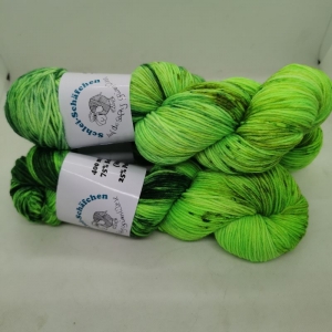 Handgefärbte Wolle vom Schlei-Schäfchen  *Auf der saftig grünen Wiese...*  - Handarbeit kaufen