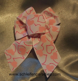 Kleine adrett, schicke Schleife mit  rosa Herzchen, Herzschleife, Geschenkschleife, Valentin oder als Meterware