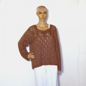 Eleganter Handgestrickter Damen-Pullover mit schönen Ajour-Muster. - Handarbeit kaufen