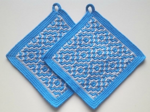Topflappen Untersetzer Baumwolle blau/ grau gehäkelt 2 Stück Mosaikcrochet