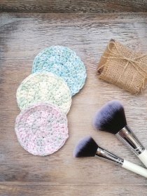 Waschbare Kosmetikpads aus Baumwolle im 3er Set 3 Stück pastell bunt batik - Handarbeit kaufen