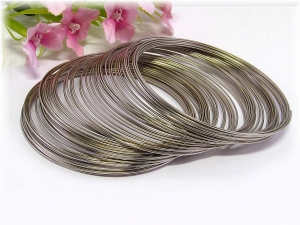 Memory Wire / Spiraldraht, Durchmesser 6 cm,  70 Windungen - Handarbeit kaufen