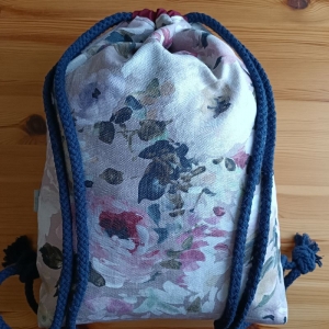 Turnbeutel mit Reißverschlussinnentasche, 40cm×32cm×6cm, außen Canvas mit Aquarellblumen, innen bordeauxfarbene Baumwollwebware - Handarbeit kaufen