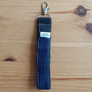 Schlüsselband, 14cm lang, aus Jeans, schwarz, dunkelblau - Handarbeit kaufen