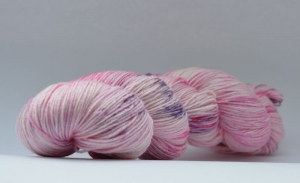 Merino Silk (feine Merinowolle mit Seide) - handgefärbt - LL 400 Meter/100 gramm - Color No. 09  