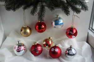 Tannenbaum Kugeln in Gold, rot, Silber individuell personalisiert, perfektes Geschenk zu Weihnachten