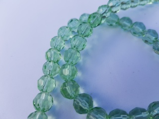 Perlen facettiert Glasschliffperlen 8mm grün hellgrün 40 Stück