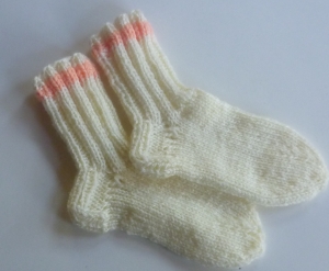 ♥Babystick Socken handgestrickt Größe 22/23♡  