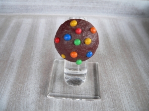 Ring Cookie mit bunten Schokolinsen Keks aus Polymer clay  