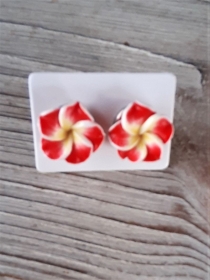 Blüten Ohrringe Blumen Ohrstecker handmodelliert aus Fimo Ohrschmuck aus Polymer Clay 