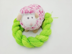 ❤ Handgefärbte Sockenwolle Mini Merino ❤ 20g Neon Grün - Handarbeit kaufen