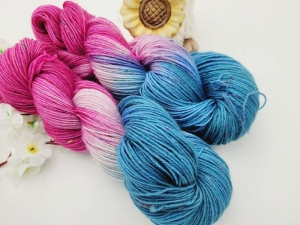 NEU ❤Handgefärbte Sockenwolle Tweed 4 Fach je 100g Unikate wildernd  - Handarbeit kaufen