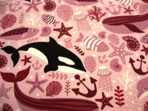 Baumwolljersey maritim unter dem Meerestiere hellrosa Wale Seesterne Kinderstoffe kaufen Meterware - Handarbeit kaufen