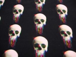 French Terry Sweat Skulls weißer Totenköpfe Schädel mit Farbverlauf auf schwarz  - Handarbeit kaufen