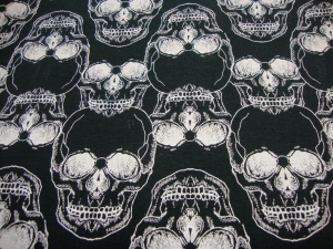 French Terry Sweat Skulls weiße Totenköpfe Schädel auf schwarz innen leicht angeraut Sommersweat Meterware kaufen - Handarbeit kaufen