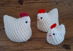 Osterhühner * Huhn-Familie (3 Stück) * Osterdeko * gehäkelt - Handarbeit kaufen
