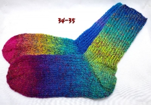 handgestrickte Socken, Grösse 34/35,     1 Paar  Regenbogen-bunt meliert, Sockenwolle - Handarbeit kaufen