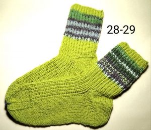 handgestrickte Socken, Größe 28-29 ,  1 Paar grün gestreift, Sockenwolle  - Handarbeit kaufen