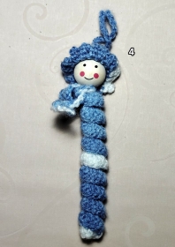 Glücks-oder Sorgenwürmchen  (4) blau-weiß mit Spruch in Geschenktüte  Accessoire 10 Farben möglich ) - Handarbeit kaufen