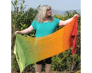 Sommertuch Schal Schulterwärmer Stola ♡Fruchtcocktail♡ in Farbverlauf hellgrün grün gelb orange hellrot rot und dunkelrot gestrickt ♡ Verrückte Maschen 3937.180713.225249_38m