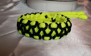Geflochtenes Armband neon gelb 15-18 cm, Armband aus Kordel, Makramee, Armband der Freundschaft - Handarbeit kaufen