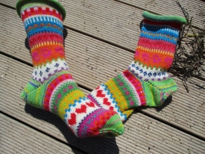 Bunte Socken Gr. 37-38 - gestrickte Socken in nordischen Fair Isle Mustern - Handarbeit kaufen