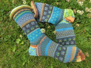 Bunte Socken Gr. 39/40 - gestrickte Socken in nordischen Fair Isle Mustern 