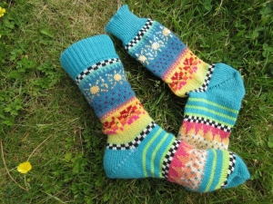 Bunte Socken Gr. 38/39 - gestrickte Socken in nordischen Fair Isle Mustern