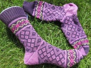 Bunte Socken Gr. 39/40 - gestrickte Socken in nordischen Fair Isle Mustern 