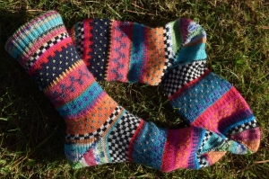 Bunte Socken Gr. 38/39 - gestrickte Socken in nordischen Fair Isle Mustern 