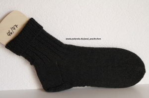  Socken handgestrickt, Größe 46/47, Artikel 4294 Fb.: dunkelgrau bei Paul & Paulinchen    - Handarbeit kaufen