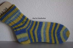  Socken handgestrickt, Größe 42/43, Fb.: blau,gelb Artikel 4303 , bei Paul & Paulinchen   