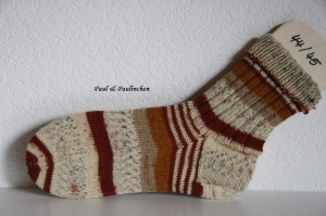  Socken handgestrickt, Größe 44/45, Artikel 4414 Fb.: beige/braun bei Paul & Paulinchen      - Handarbeit kaufen