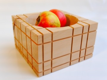 KVADRATO - Holz-Schale aus Zirbe, auch für Obst/Lebensmittel geeignet