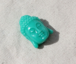 schöne Buddha Perle 28x20mm Farbe Smaragd grün