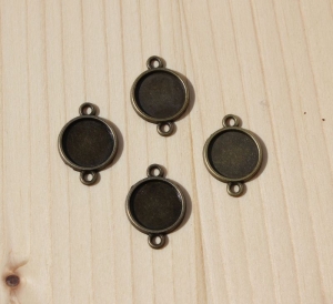 4x Anhänger Fassung / Verbinder für 12mm Cabochons Antik Bronzefarben - Handarbeit kaufen