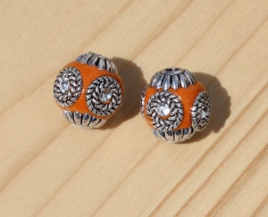 2 handgemachte Indonesische Perlen Kashmiri 15mm - Handarbeit kaufen