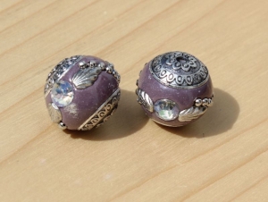 2 handgemachte Indonesische Perlen Kashmiri 19mm Lila - Handarbeit kaufen