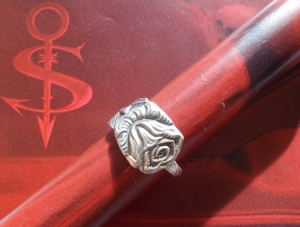 Besteckschmuck Ring ♥  Rosé Ring  aus einem Kaffeelöffel  Stielende Größe 63