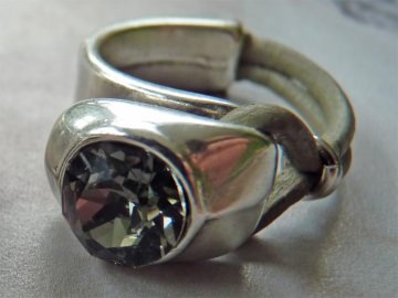 Ausgefallener Ring ★ METALL ♥ LEDER ★ Farbe silber-dunkelgrau