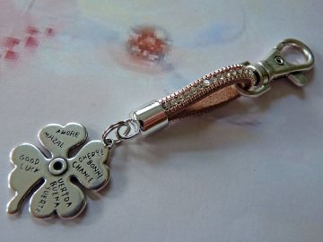 Hübscher Schlüssel- oder Taschenanhänger ★ GOOD LUCK ♥ LEDER ♥ GLITZER ★ hellbraun