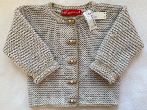 Gr.74/80 Elegante Babyjacke in hellgrau mit beigefarbenem Rand aus reiner Baumwolle kraus rechts handgestrickt - Handarbeit kaufen