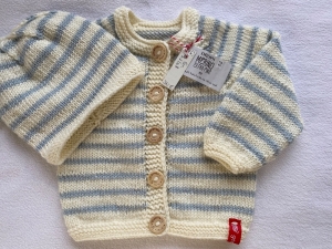 Gr.62/68 Babyjacke mit Mütze in weiß und hellblau gestreift aus reiner Merinowolle handgestrickt - Handarbeit kaufen