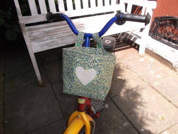 Fahrradtasche/ Rollertasche / Lenkertasche für Roller Laufrad Kinderwagen oder Fahrrad ein tolles Geschenk für jedes Kind