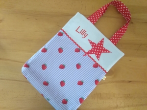 Kita-Tasche mit Namen, Kindergarten Beutel  , Erdbeertraum und Herzen - Handarbeit kaufen