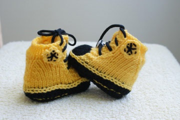 Babyturnschuhe, Babyschuhe,,gehäkelt/gestrickt, 9,5-10 cm für Fußball Fans Polyacryl 5126.180723.065540_bvb2
